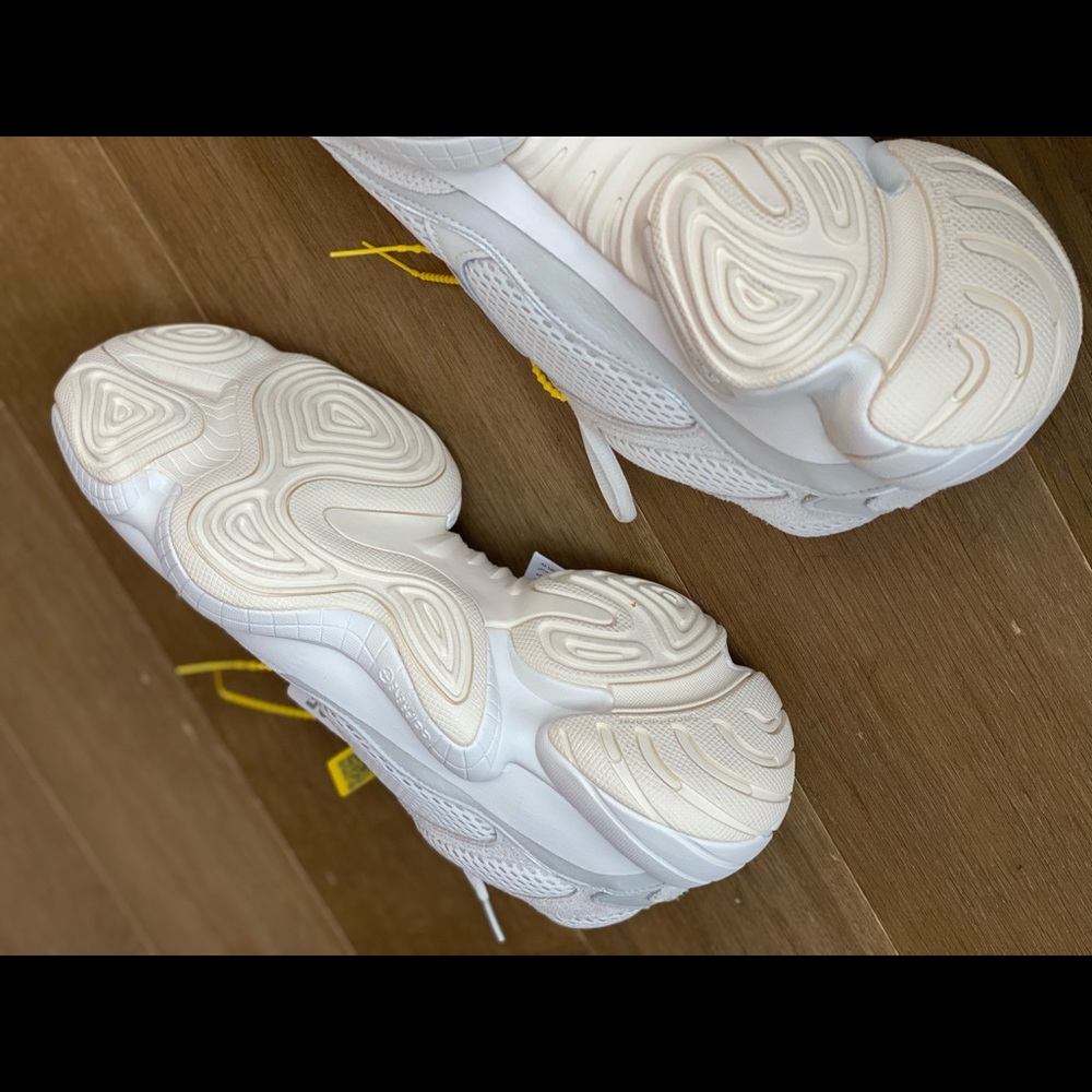 Addidas Yeezy 500 bone - Picture 6 of 9